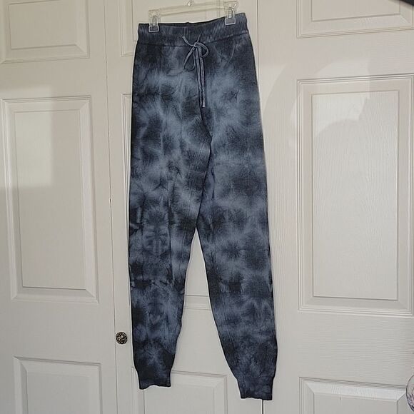 OLIVACEOUS Gray Modal Blend Knit Joggers Size Medium - Picture 7 of 7